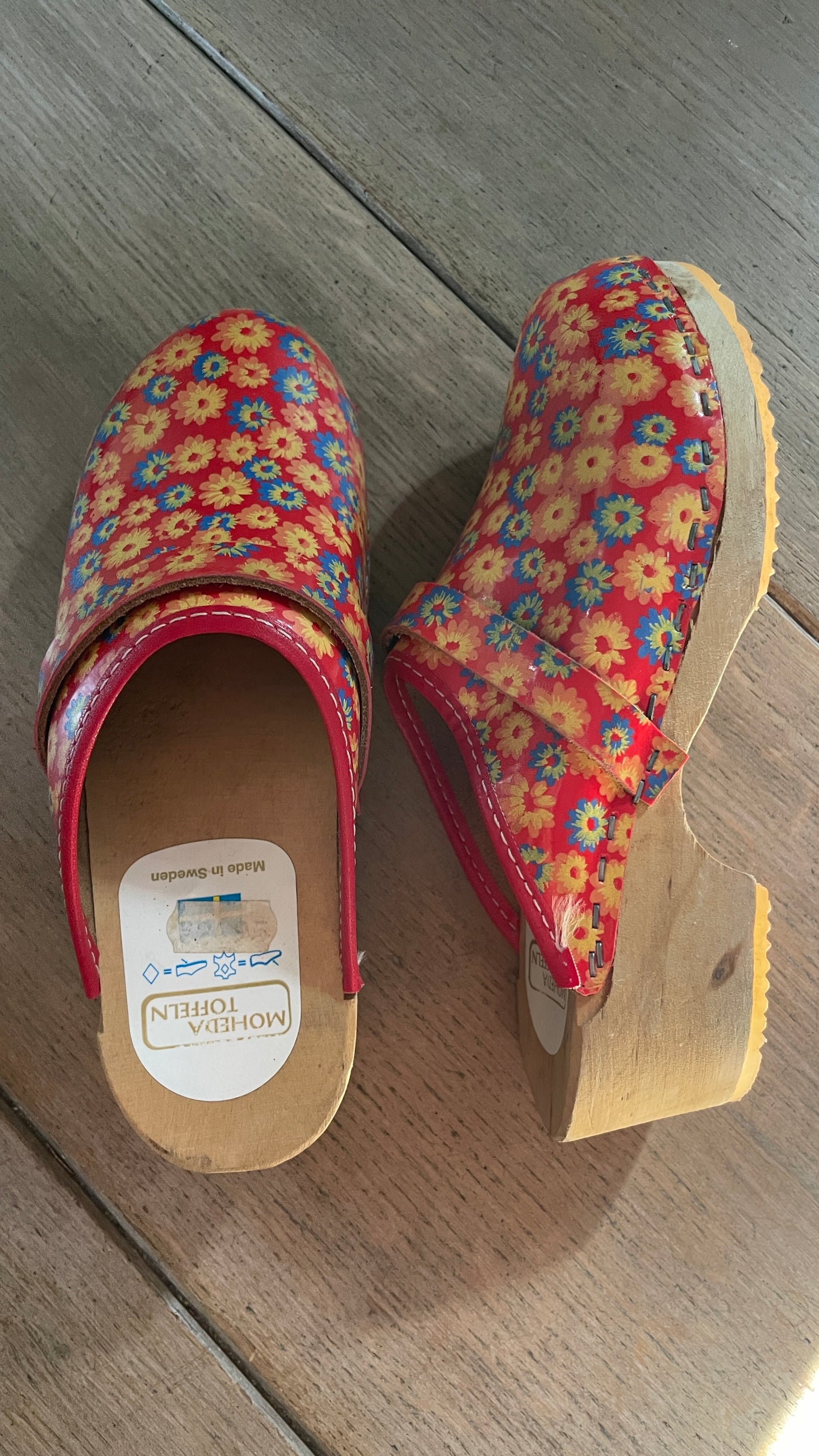 Moheda Floral Clogs