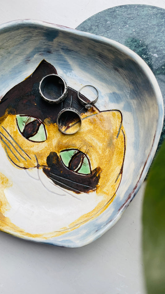 Artisan Kitty Dish