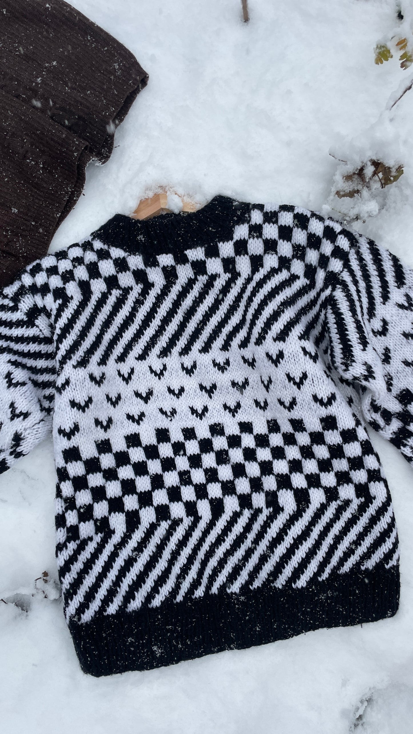 B&W Pattern Jumper