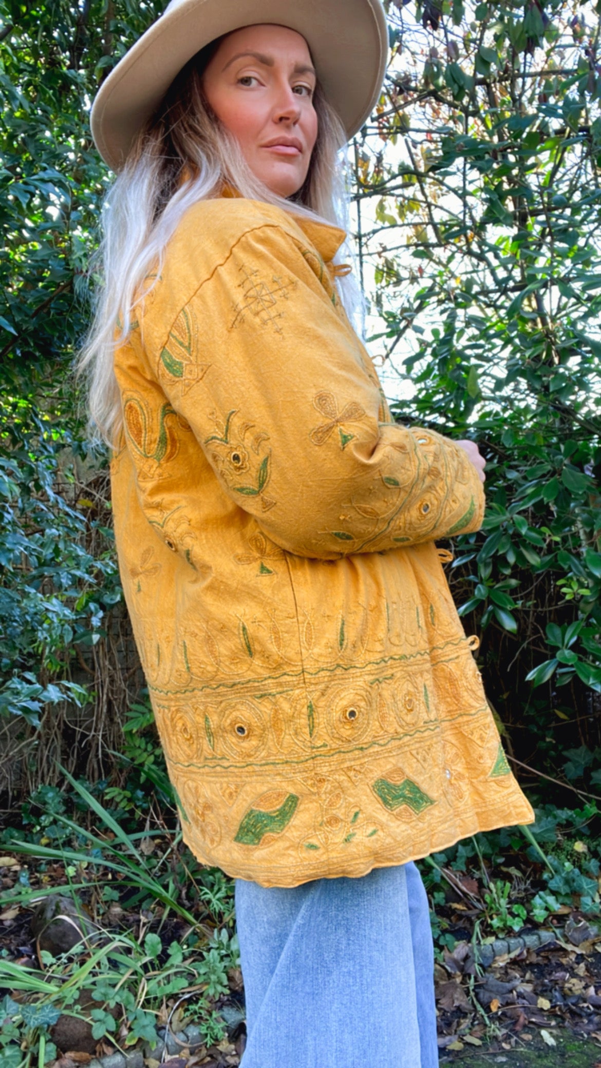 Mirror embroidered jacket