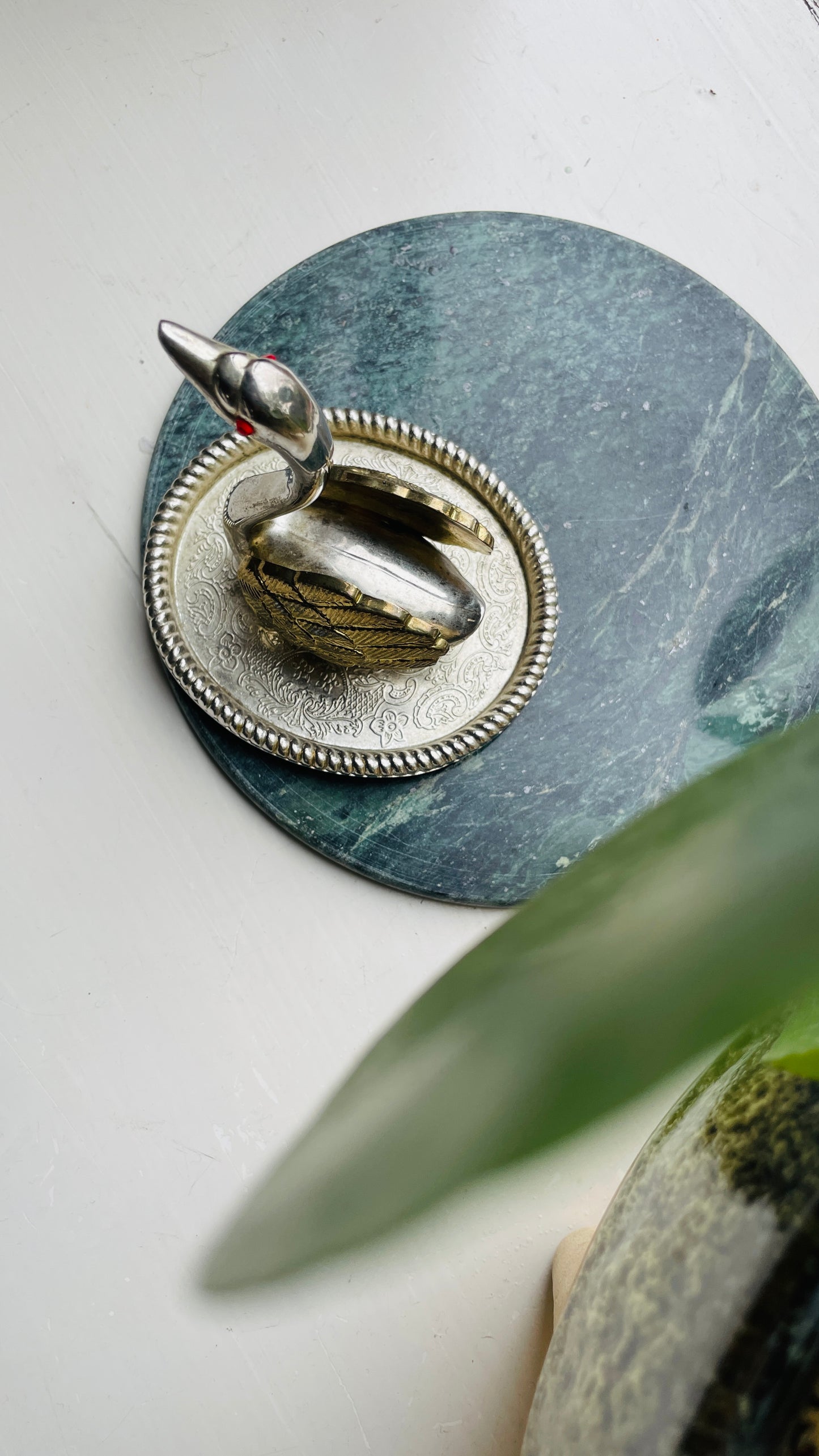 Swan Ring Holder