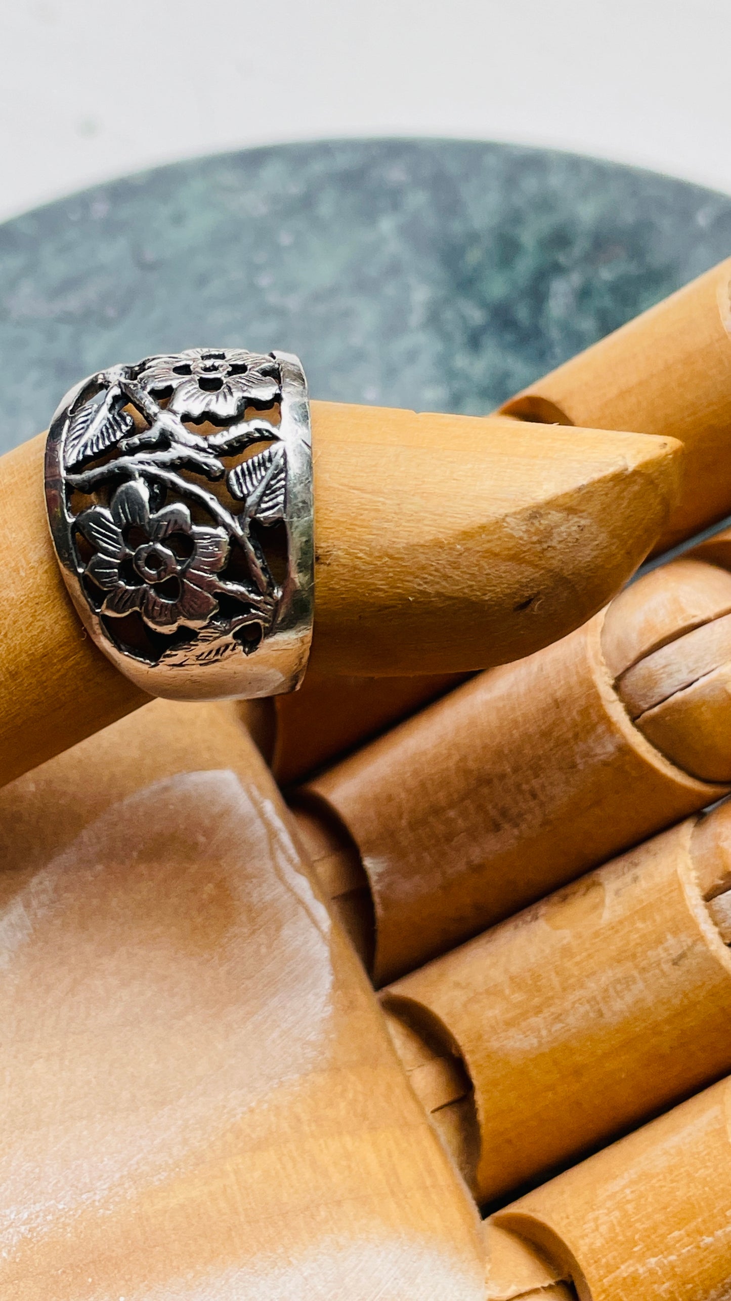 Everlasting flowers ring