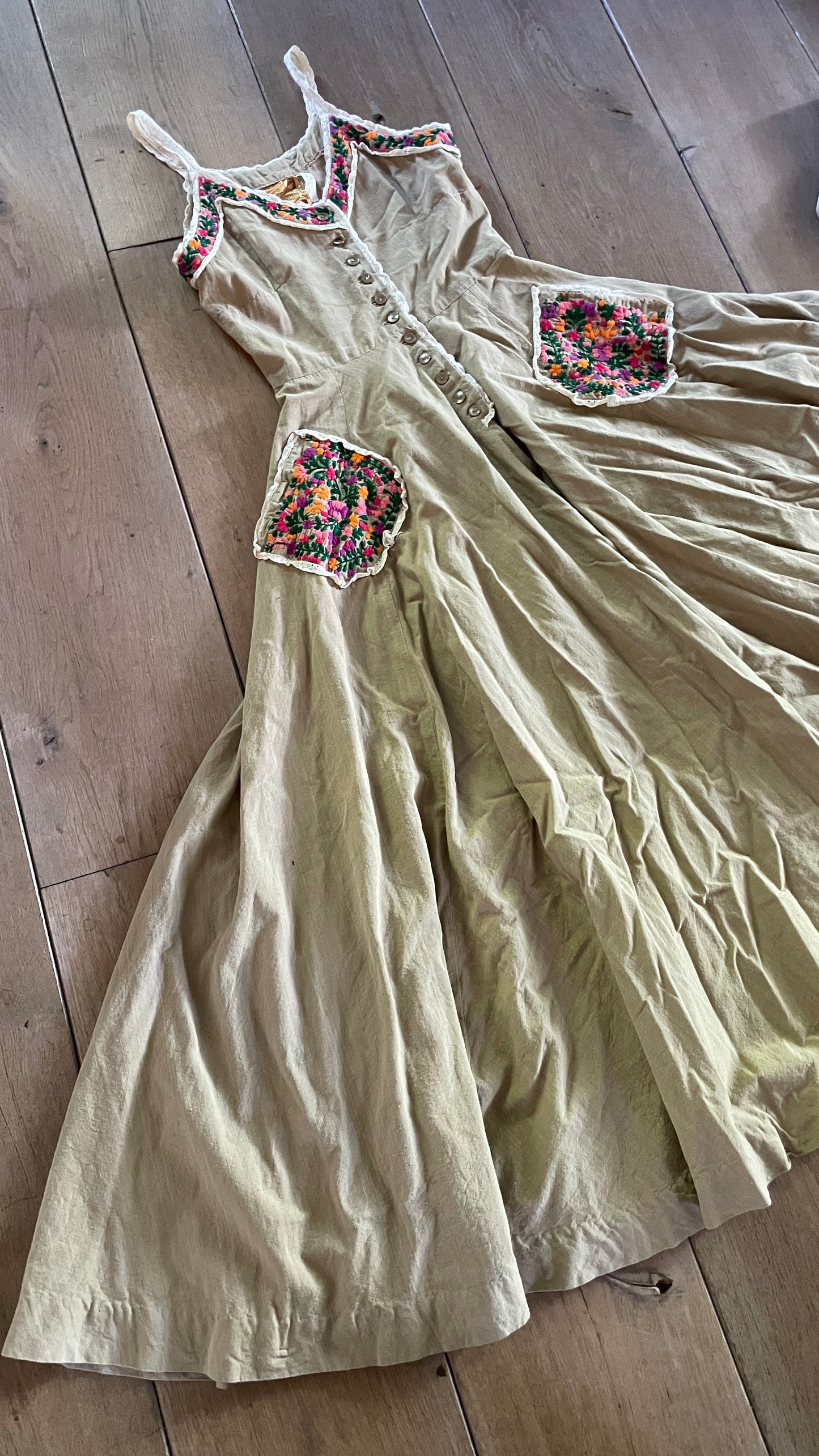 Girasol Embroidery Maxi Dress