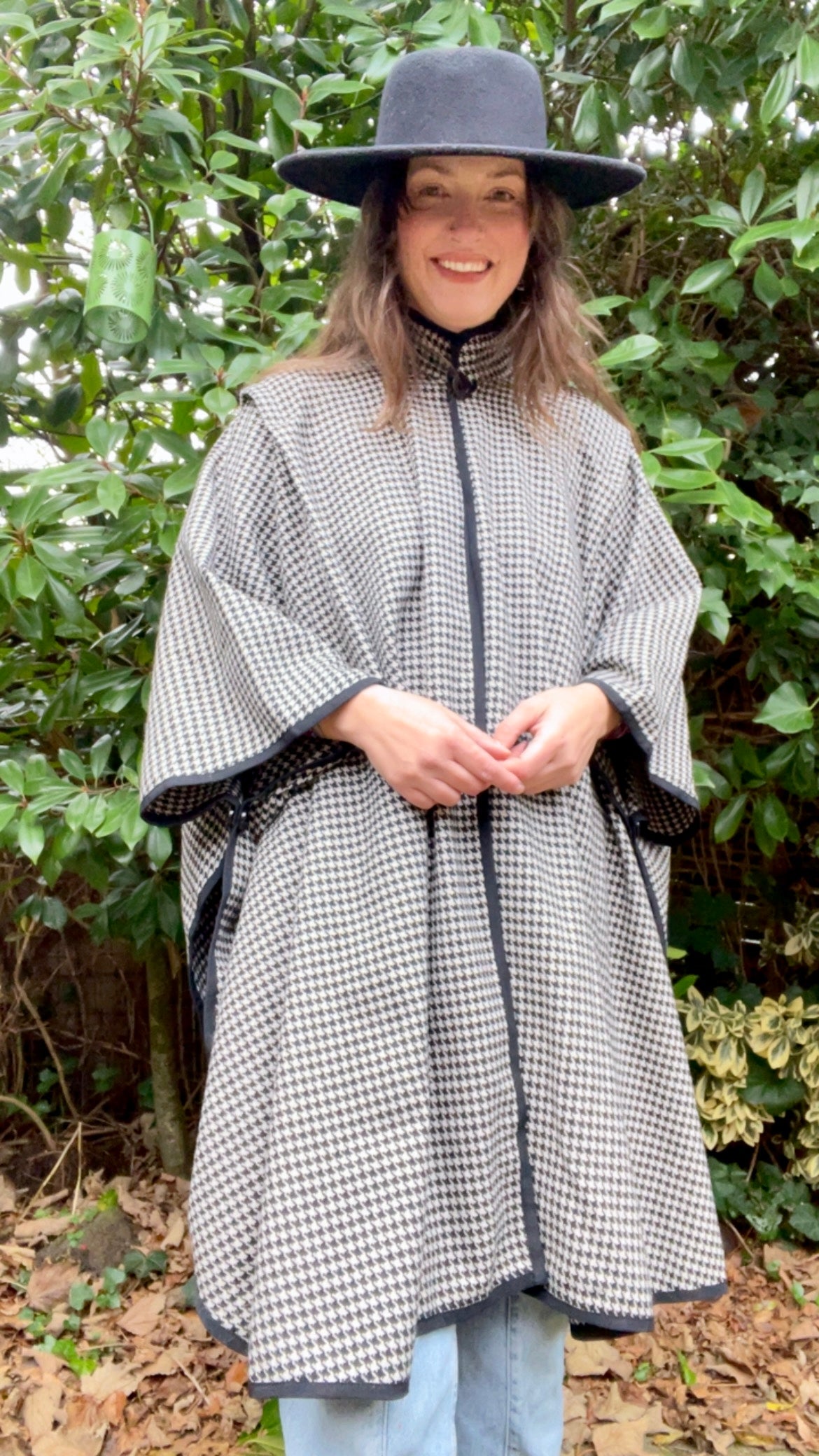 Houndstooth Cape