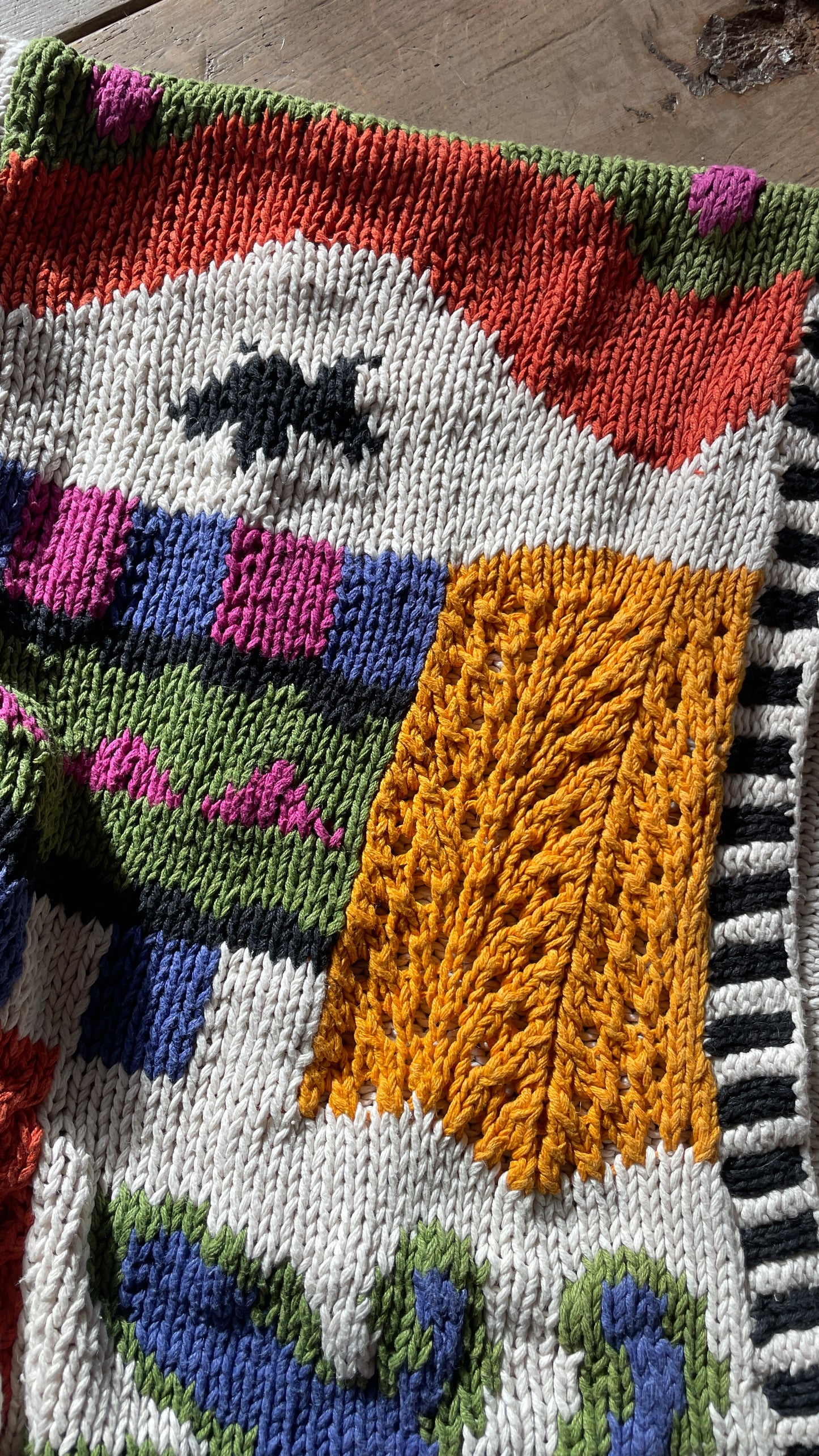 90s Colorful Cardigan