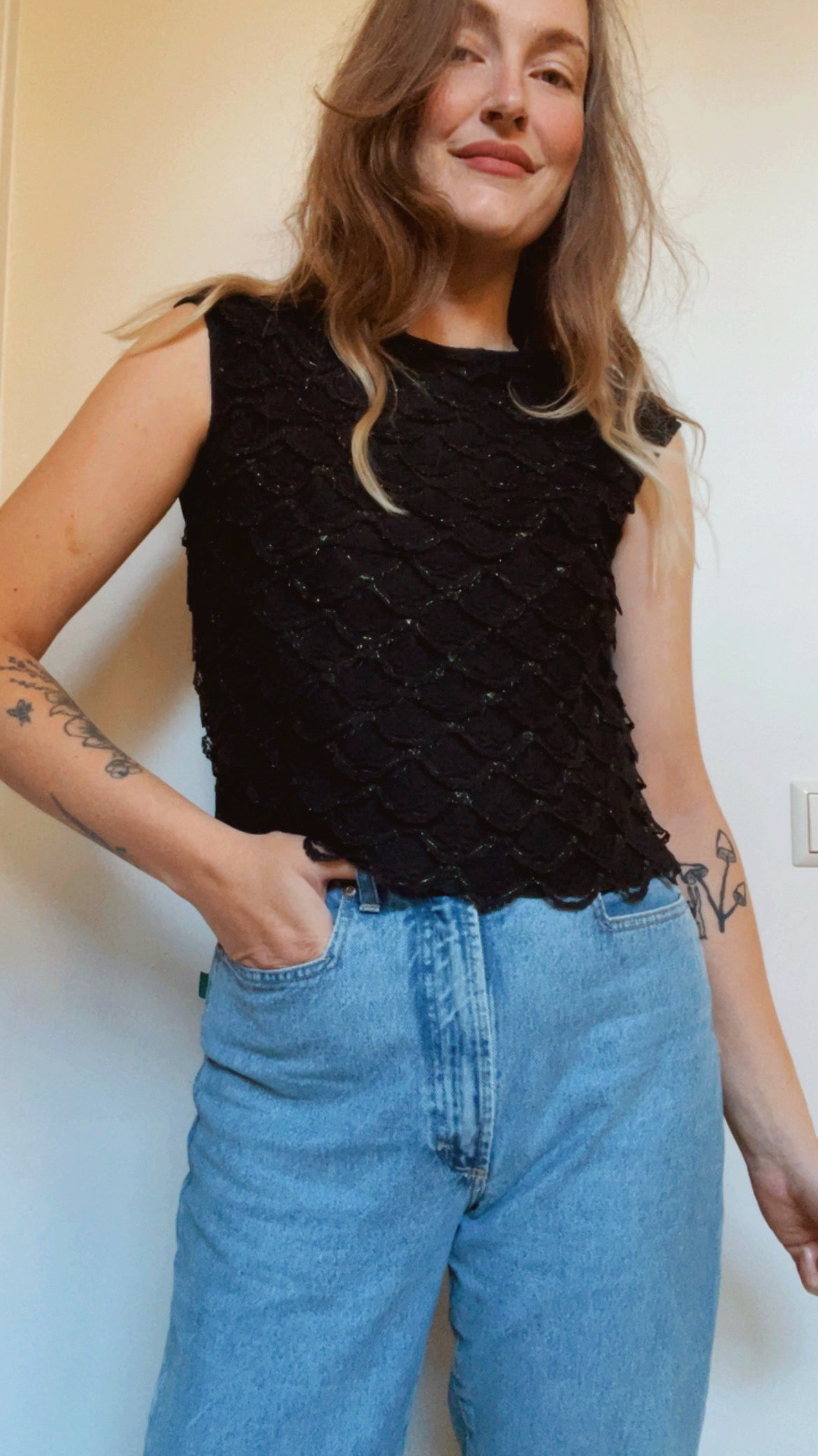 Onyx Scalloped Top