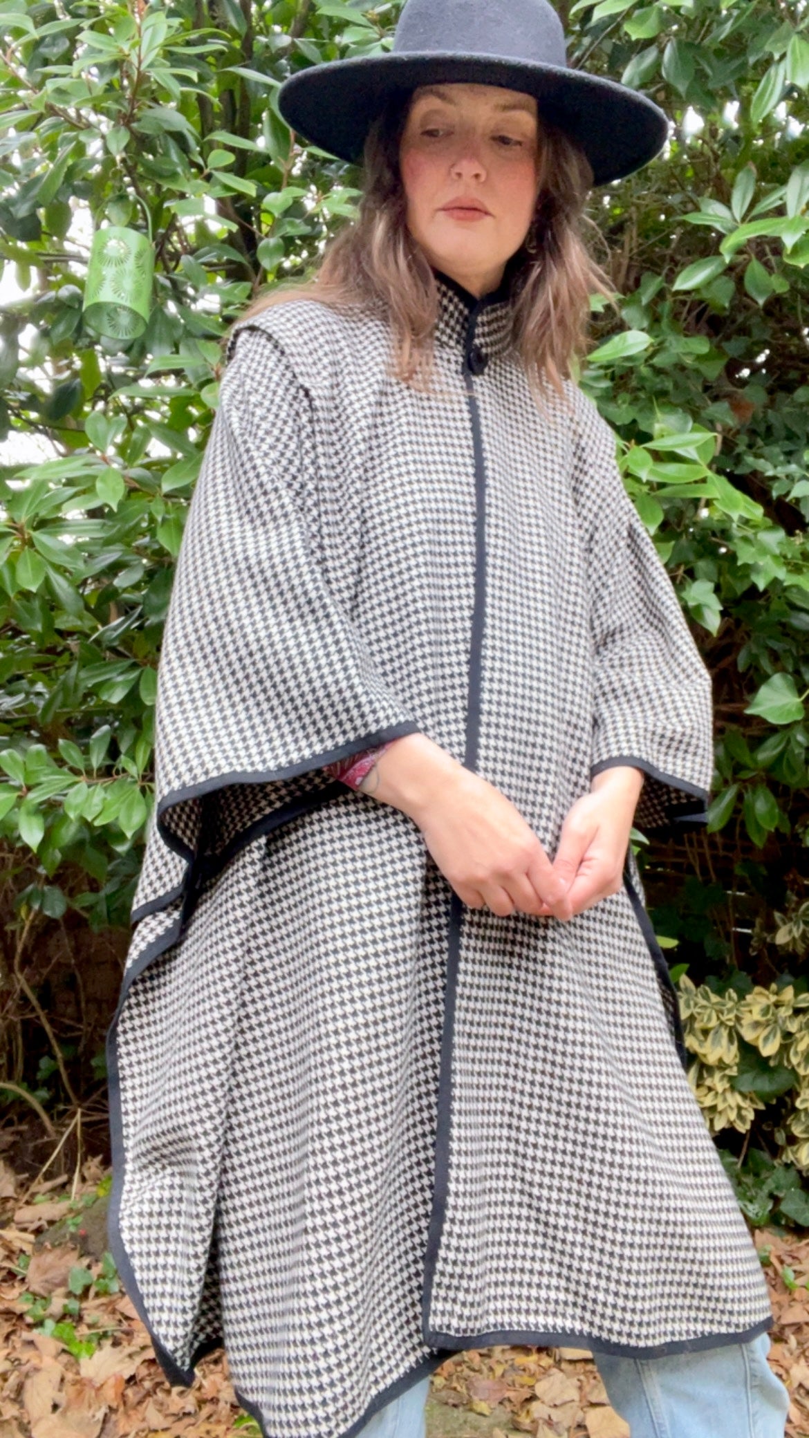 Houndstooth Cape