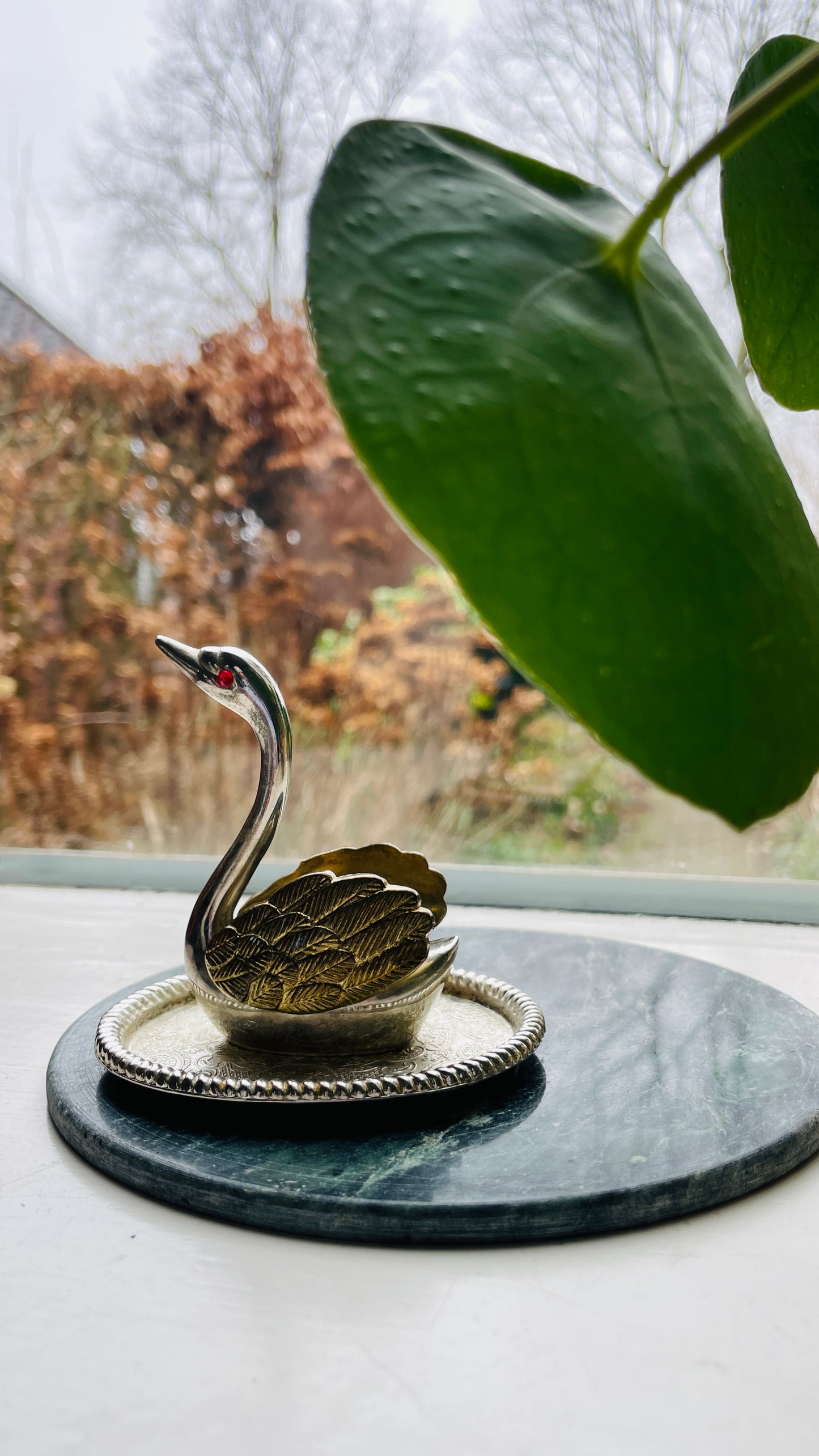 Swan Ring Holder