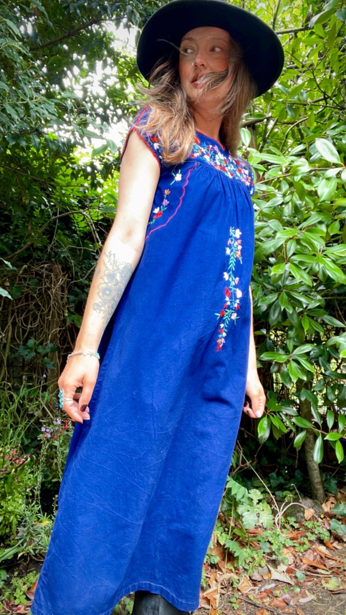 Embroidery Maxi Dress
