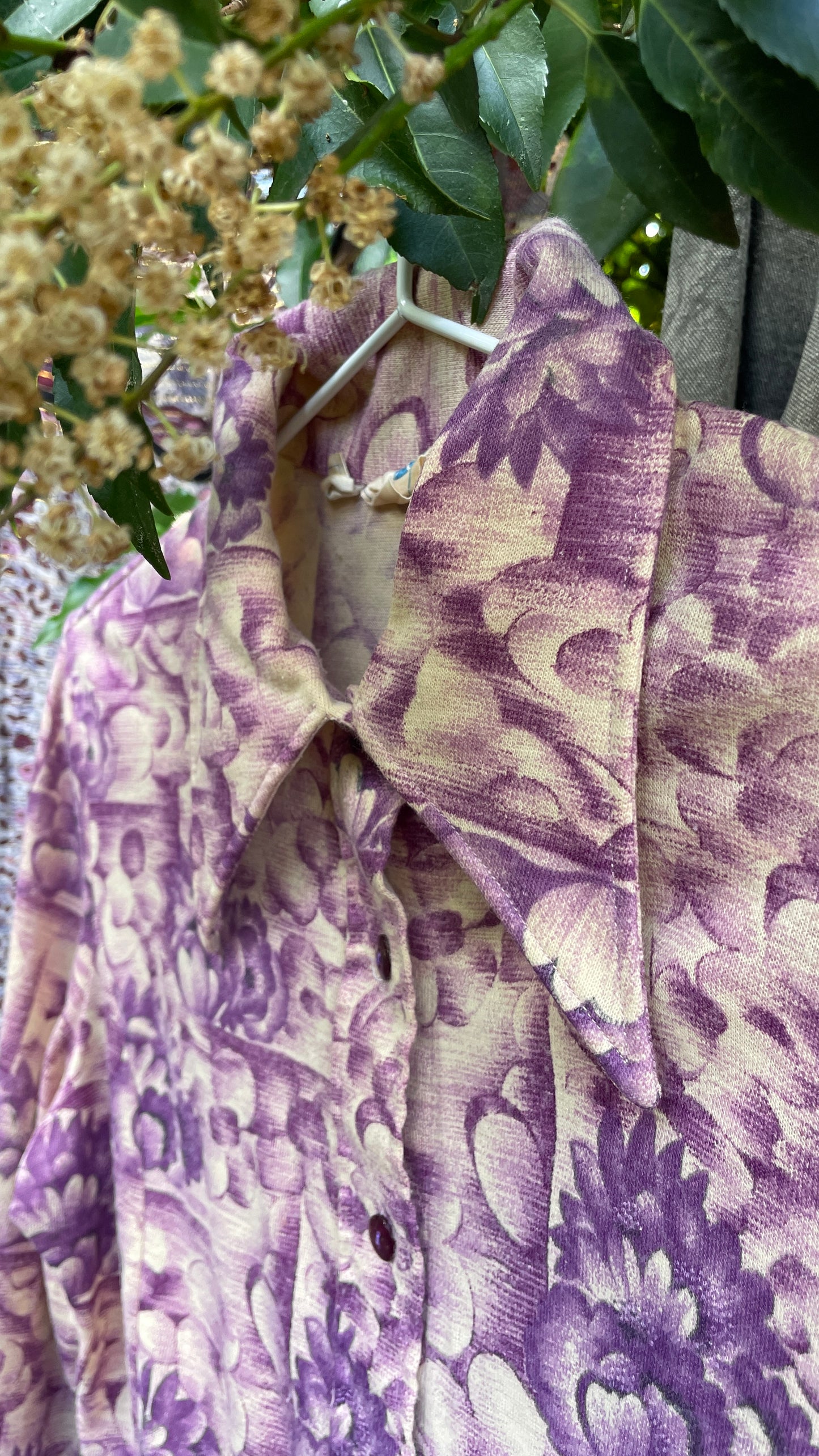 Dagger Collar Shirt
