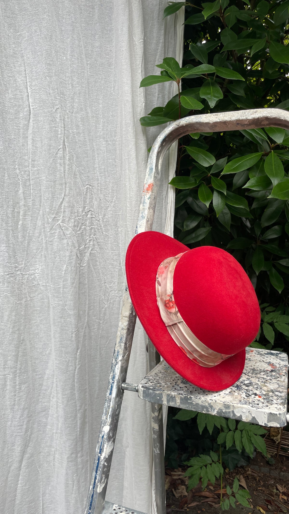 Red Wool Bowl Hat