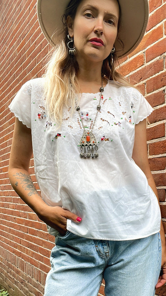 Mexican embroidery top