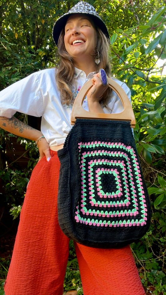 Retro Crochet Shopper
