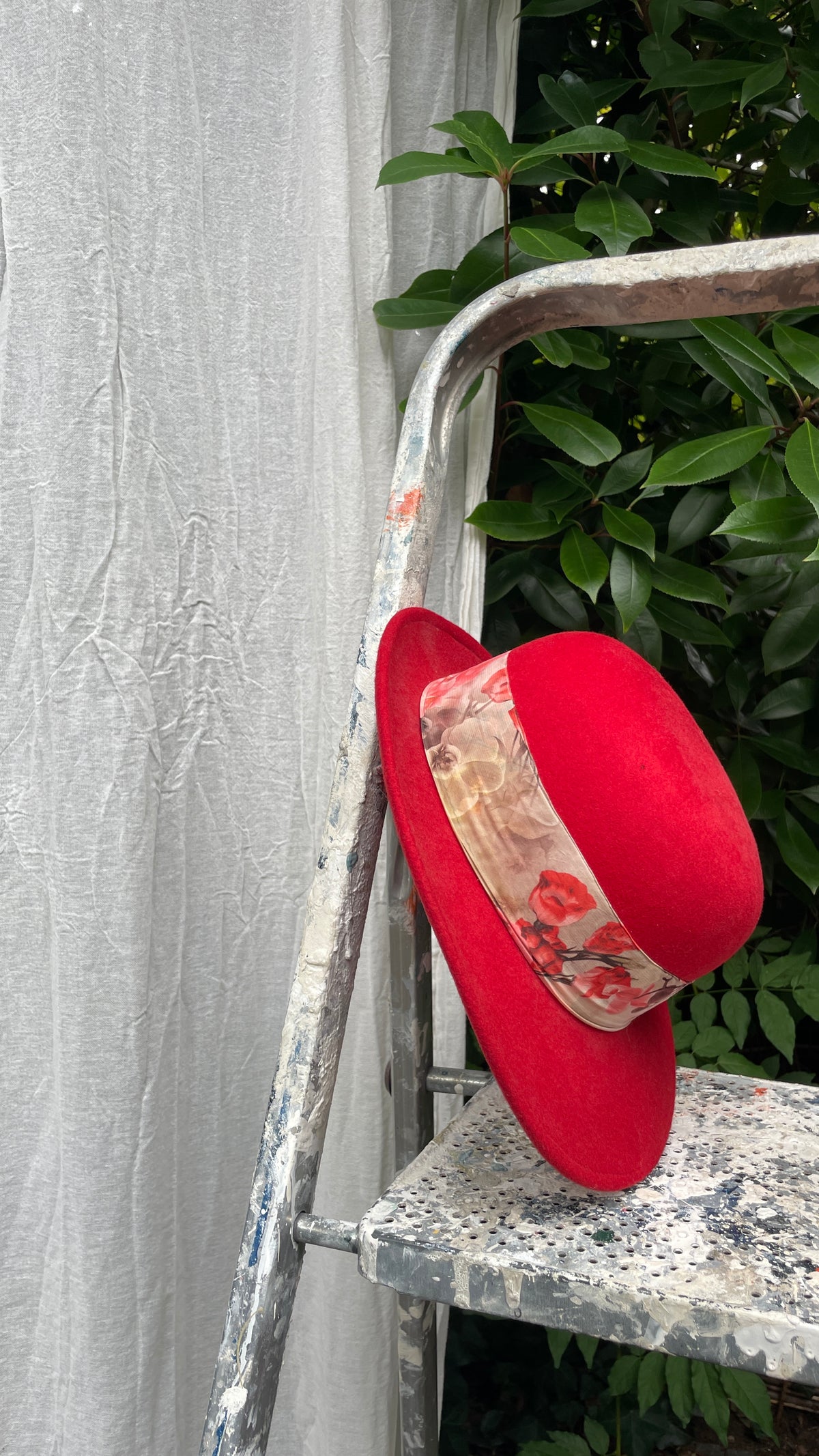 Red Wool Bowl Hat