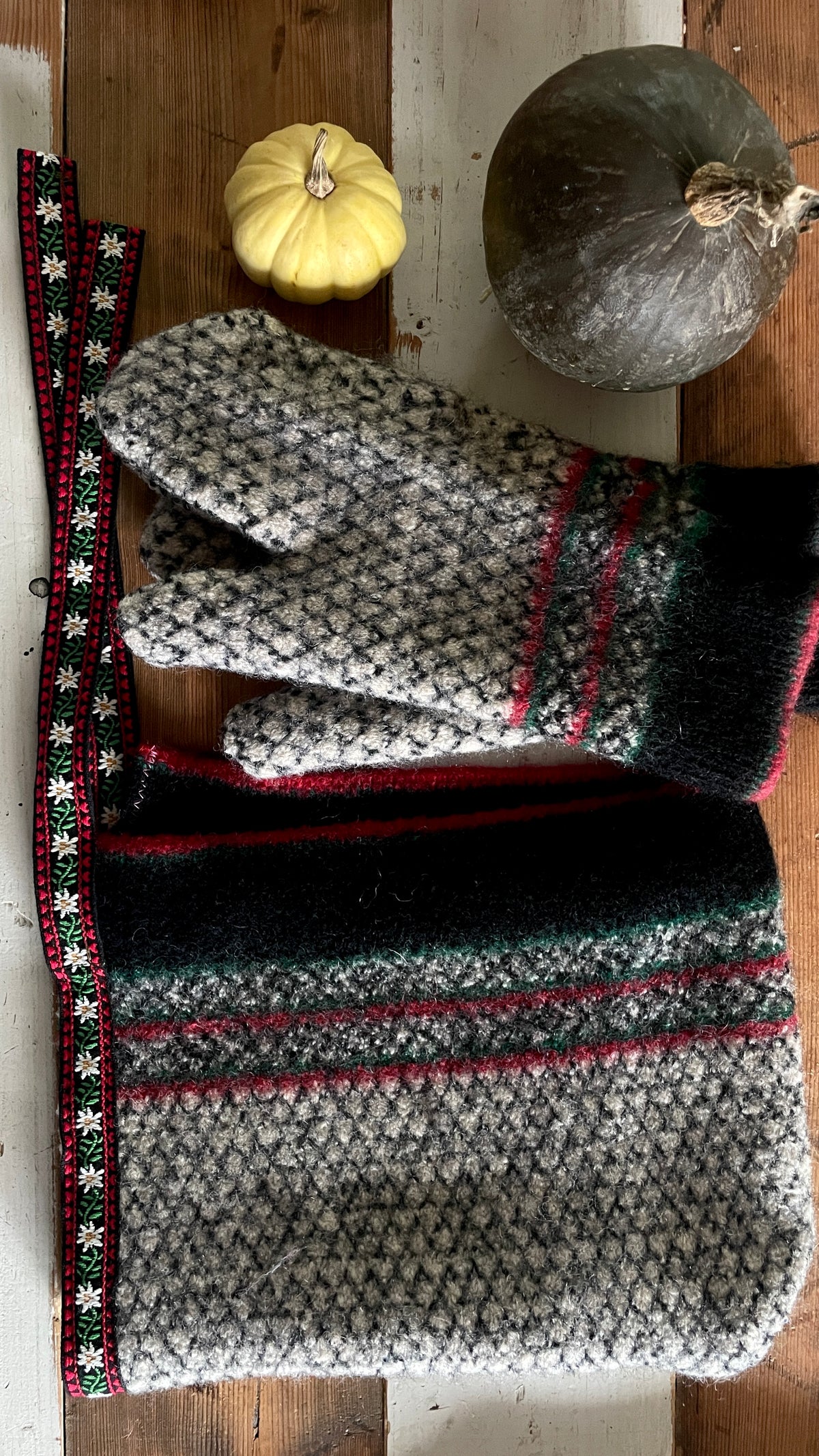 Reworked Bonnet & Mittens Set