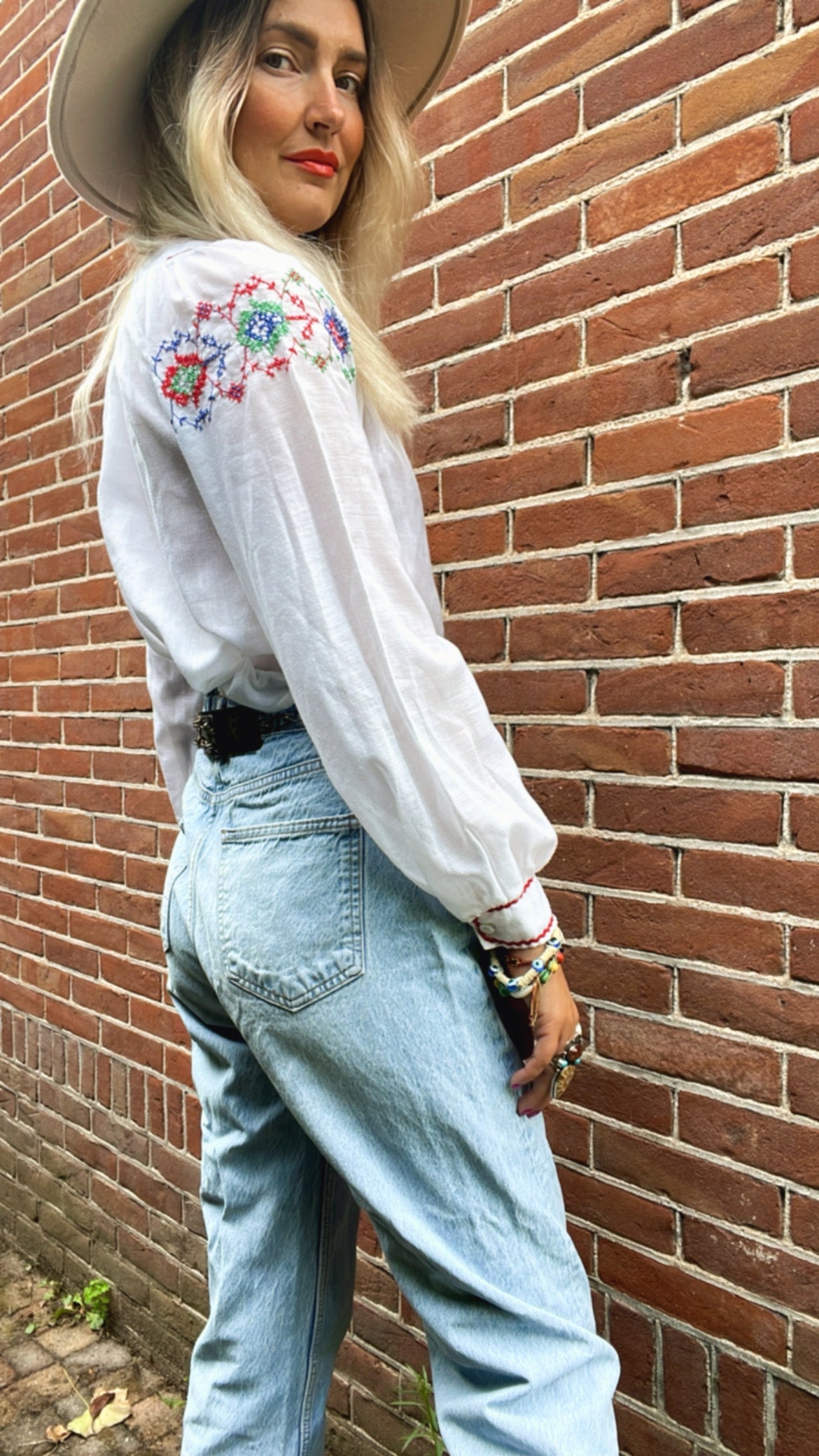 60s embroidered top