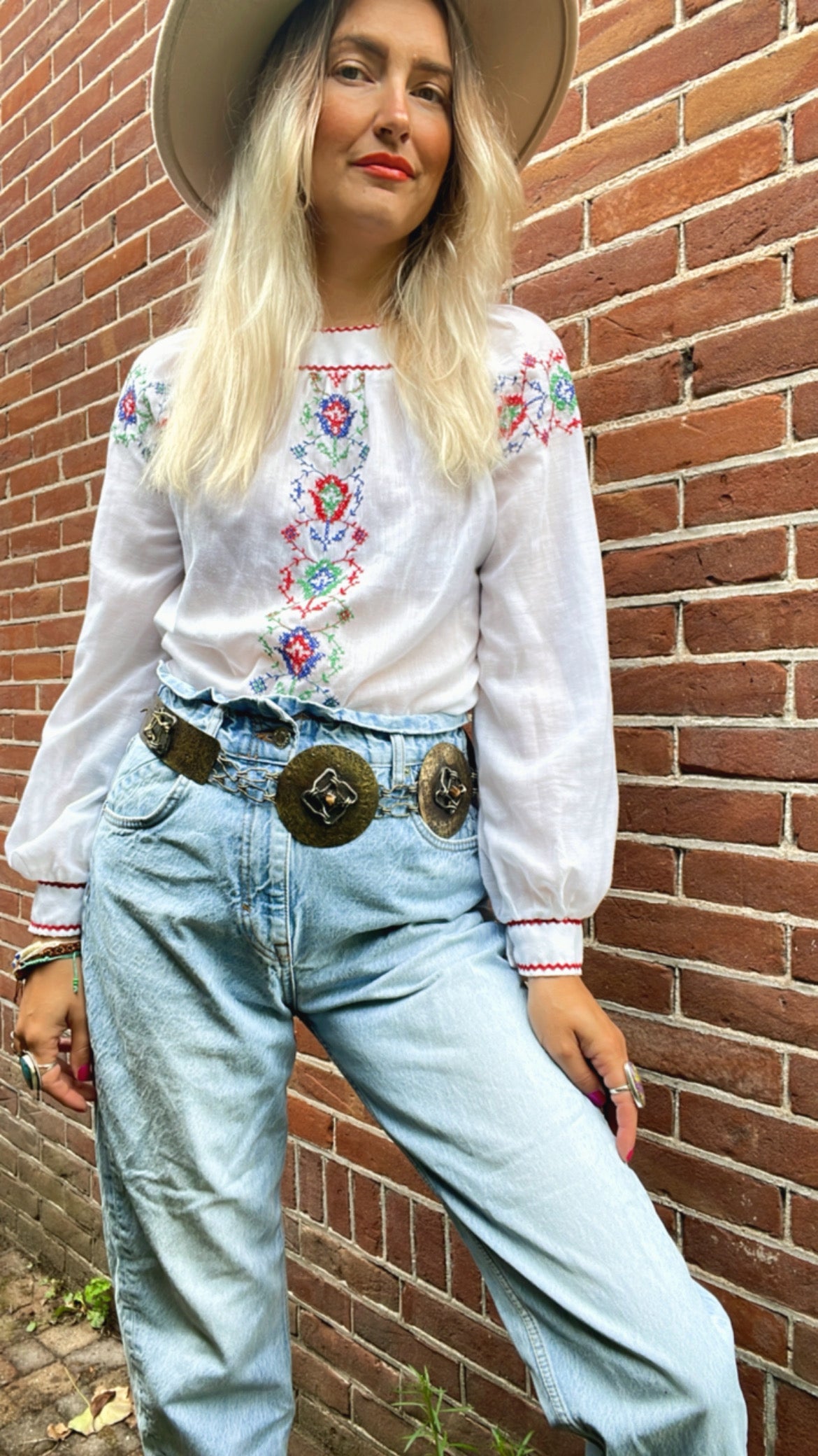 60s embroidered top