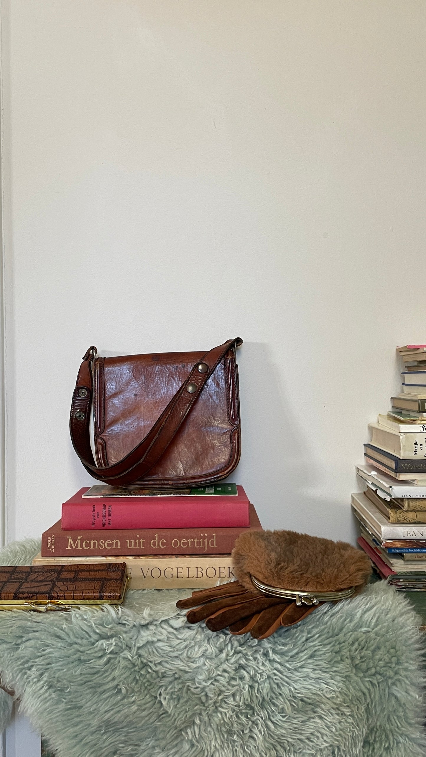 Rugged leather purse