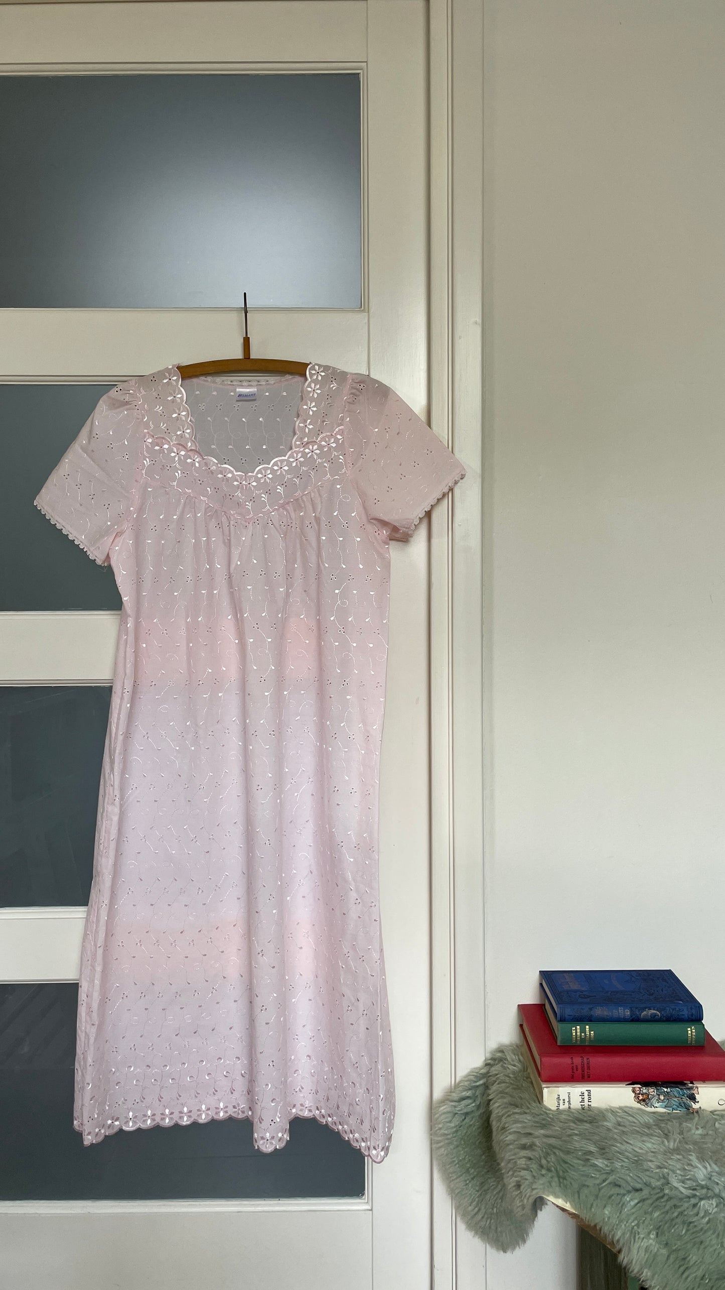 Broderie nightgown